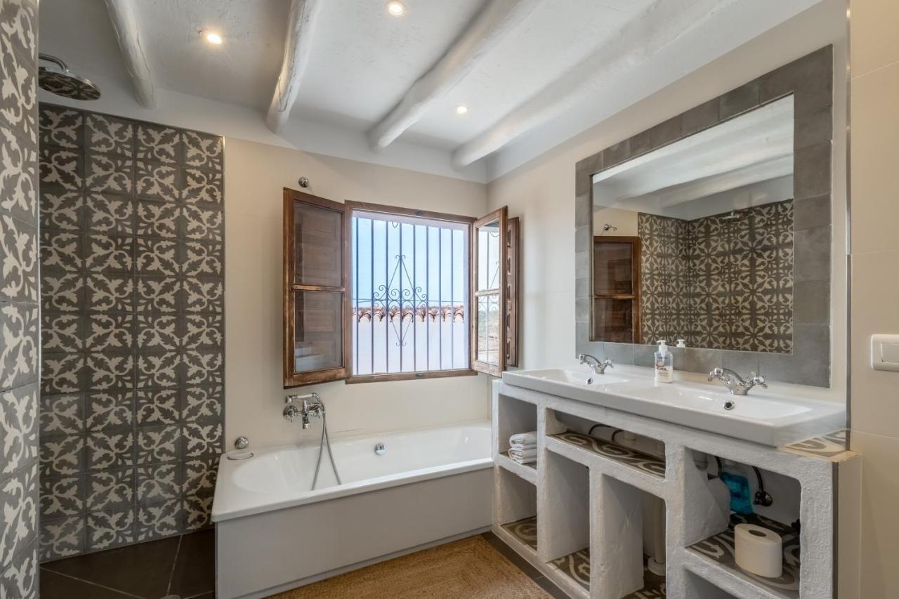 Alcaucín Town House With Roof Terrace And Plunge Poolヴィラ エクステリア 写真